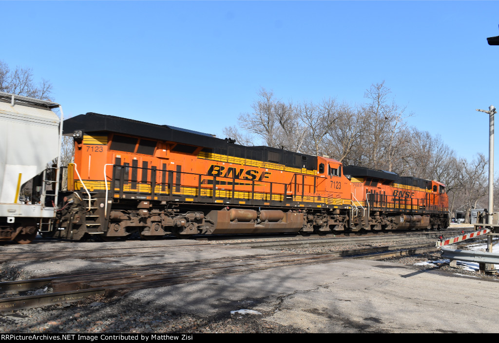 BNSF 7023 7123